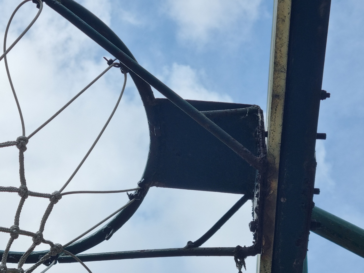 골대 볼트빠짐2