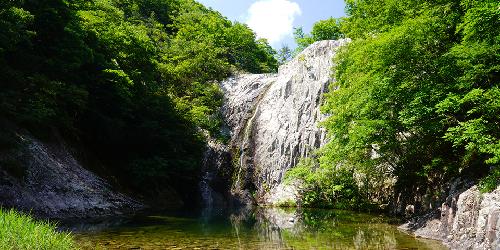 Jikso Falls_Columnar Joints