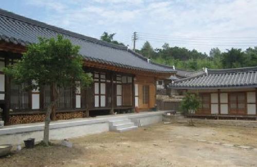 Lee Kap-soos old house